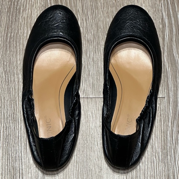 Vionic Alexa Flat - Picture 13 of 14